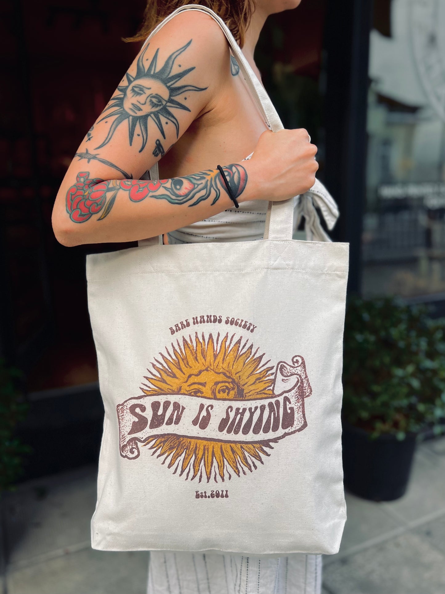 BHS SUN IS SHYING Natural Totebag